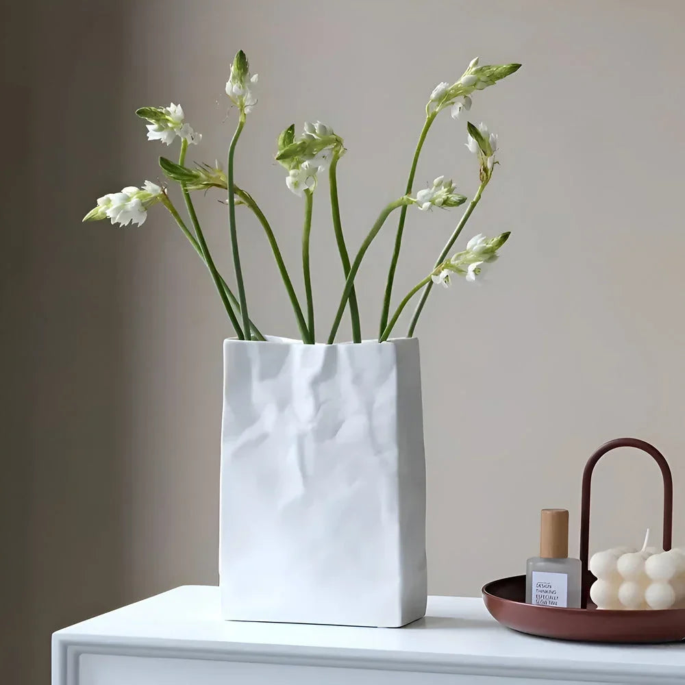 Wazon stołowy | ceramiczny z fakturą zgniecionego papieru