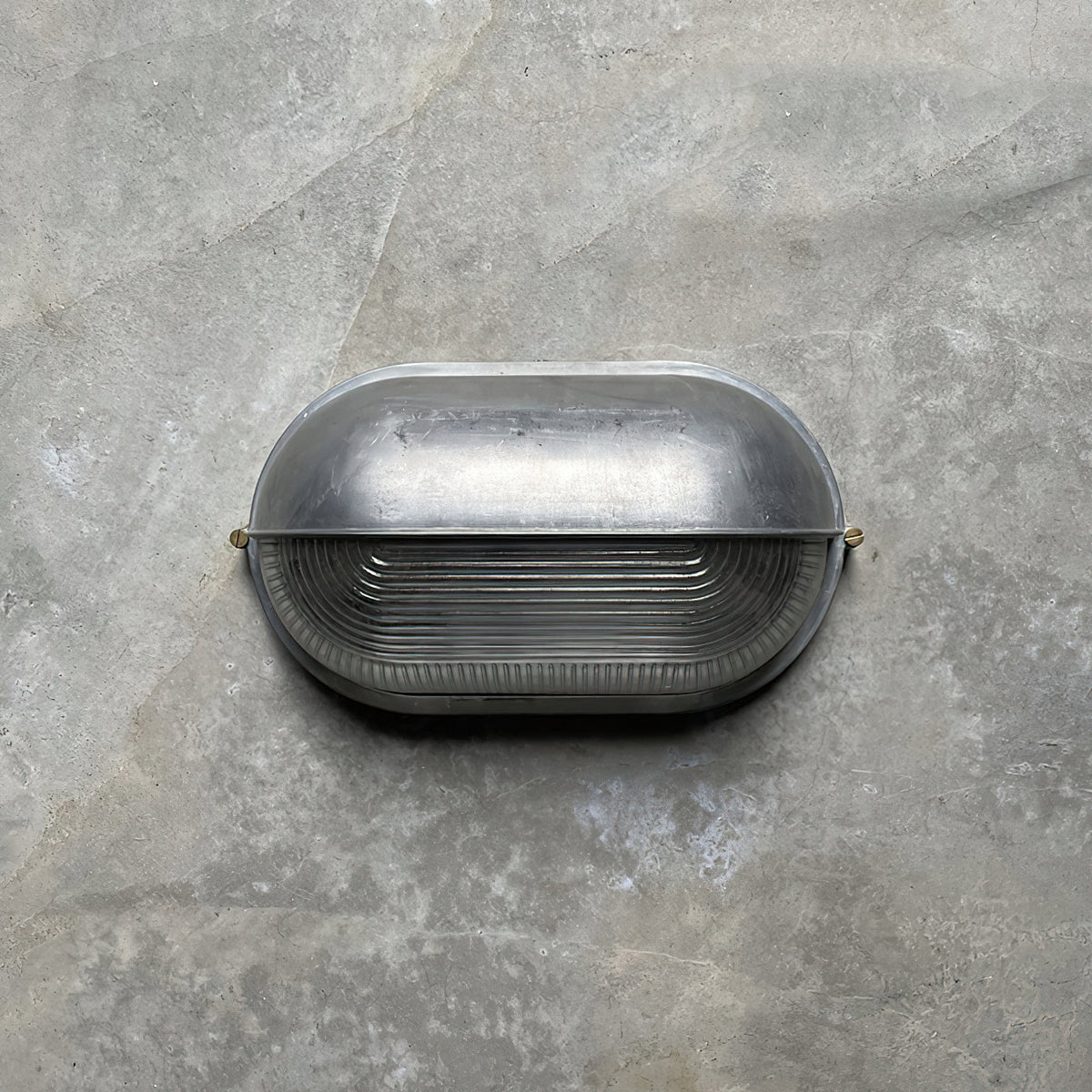 Wytrzymała trwała odporna na warunki atmosferyczne lampa ścienna zewnętrzna o industrialnym designie