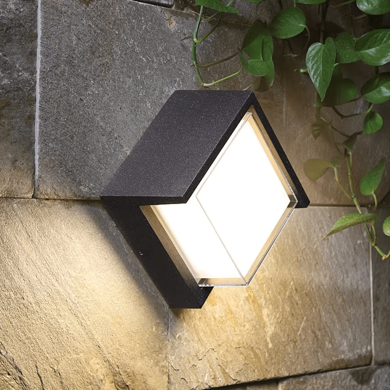 Zewnętrzna lampa ścienna | Zintegrowana dioda LED w ciepłej bieli | Odporna na warunki atmosferyczne