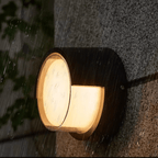 Zewnętrzna lampa ścienna | Zintegrowana dioda LED w ciepłej bieli | Odporna na warunki atmosferyczne