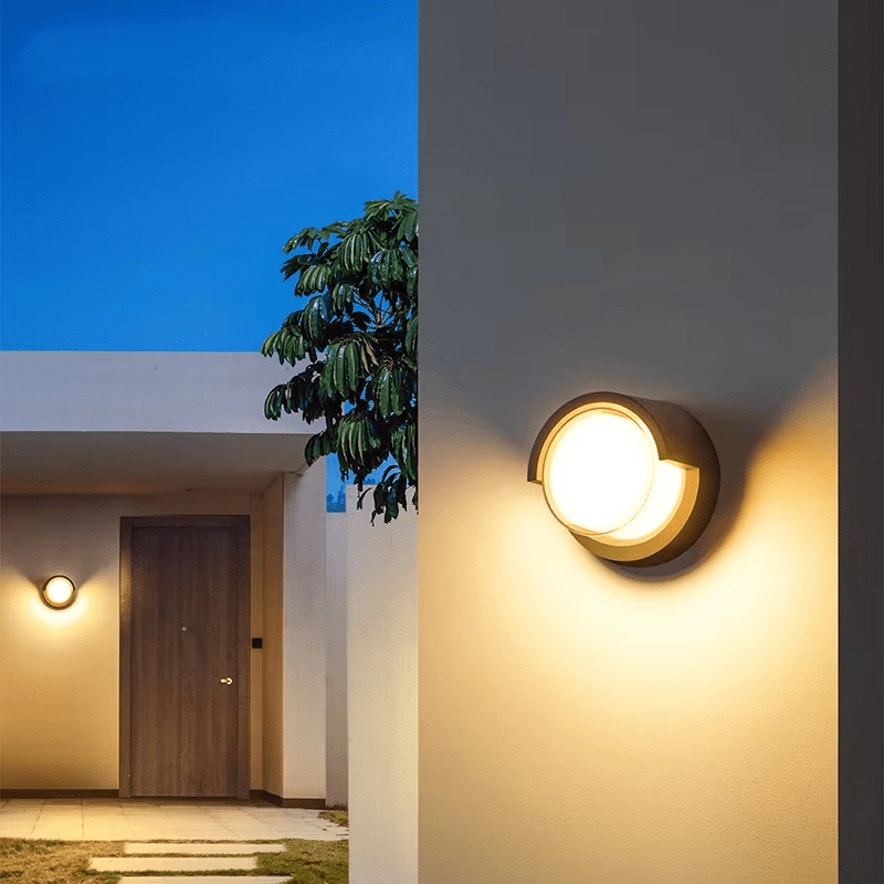 Zewnętrzna lampa ścienna | Zintegrowana dioda LED w ciepłej bieli | Odporna na warunki atmosferyczne