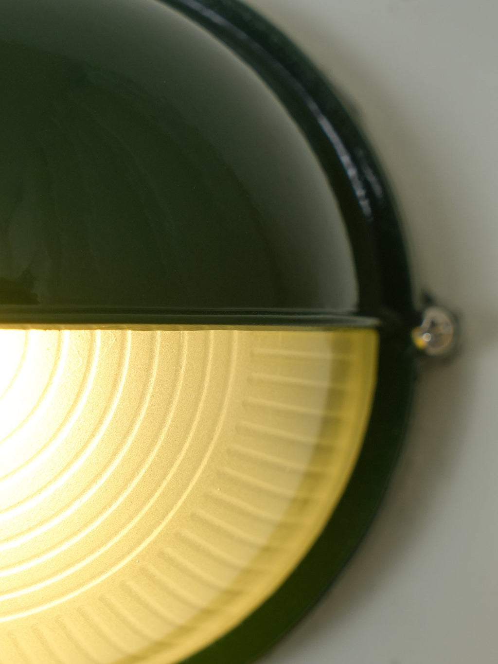 Zewnętrzna przemysłowa lampa ścienna typu bulkhead Owalny design odporny na warunki atmosferyczne